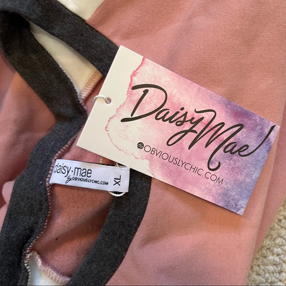 Daisy Mae Super Soft Cozy Baseball Style Pullover Sweater NWT Women's size XL - Picture 8 of 9